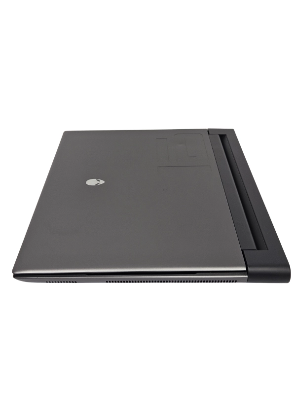 DELL Alienware M16 R1 Ryzen 7 7745HX 32GB 1TB SSD 16